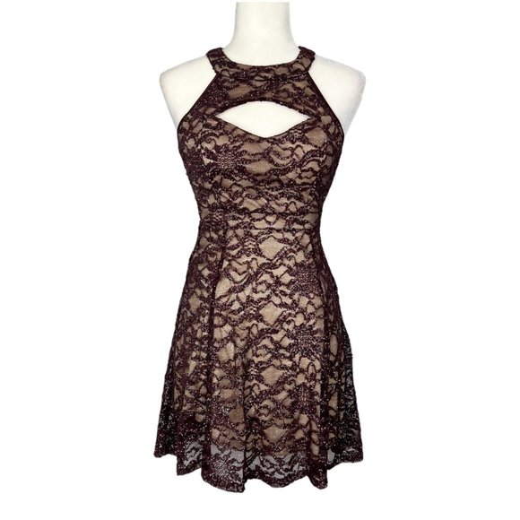 Emerald Sundae Plum Sequin Mini Dress Fit Flare Sleeveless Juniors size Small - Picture 1 of 12